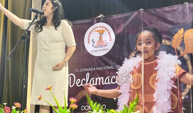 Más de cien voces hacen vibrar la CDMX con la poesía revolucionaria de Centroamérica y El Caribe