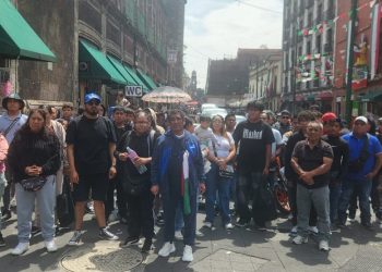 Comerciantes del Centro Histórico muestran su apoyo a Claudia Sheinbaum por su segundo informe de gobierno