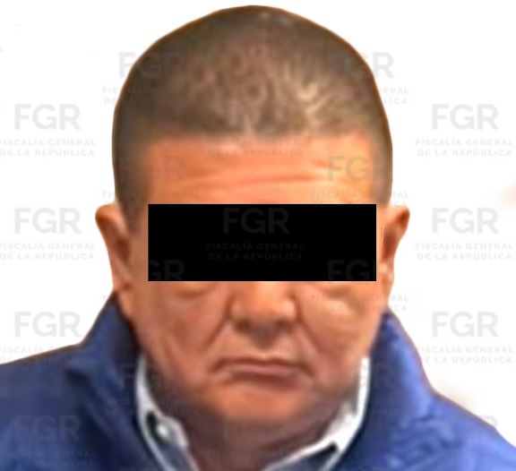Vinculan a proceso a César Jáuregui por traición a la patria