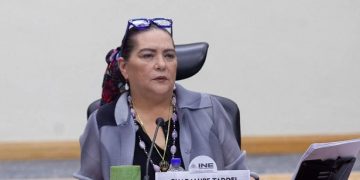 Renuncia de Guadalupe Taddei al INE y genera reacciones de políticos
