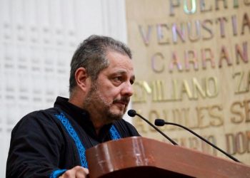 Ernesto Villarreal (PT) propone módulos permanentes para atender a mujeres ante acoso y violencia en paraderos de transporte público de la CDMX