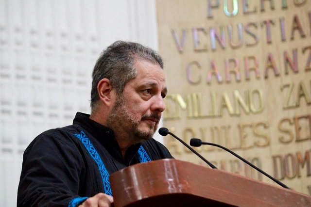 Ernesto Villarreal (PT) propone módulos permanentes para atender a mujeres ante acoso y violencia en paraderos de transporte público de la CDMX