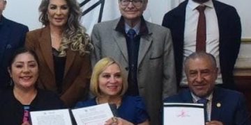Suscriben convenio para impulsar profesionalización del servicio público.